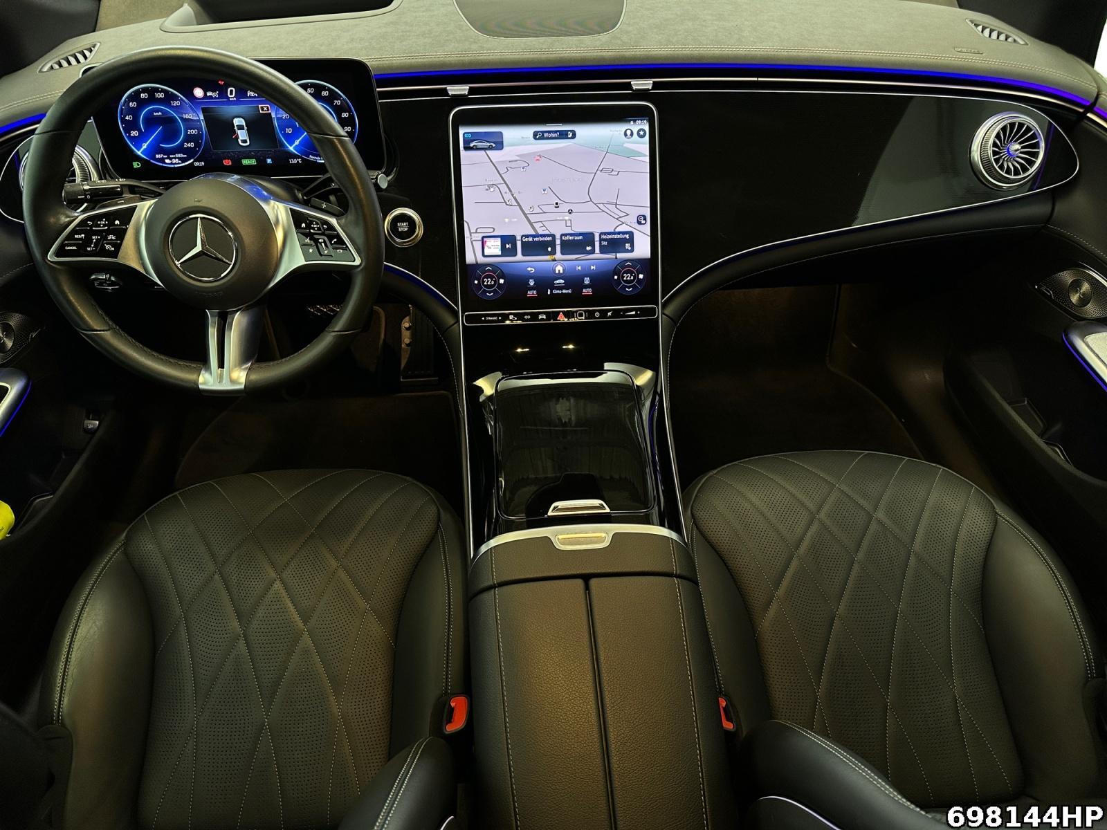 Fahrzeugabbildung Mercedes-Benz EQE Electric Art DigitalLight AIRMATIC AHK