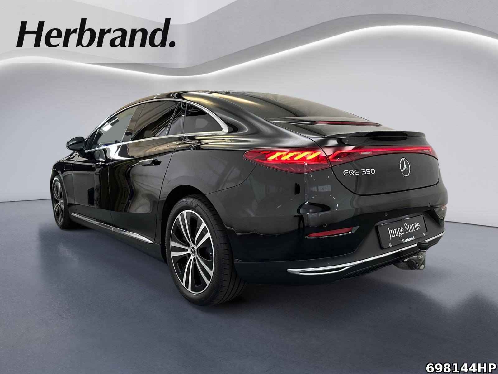 Fahrzeugabbildung Mercedes-Benz EQE Electric Art DigitalLight AIRMATIC AHK