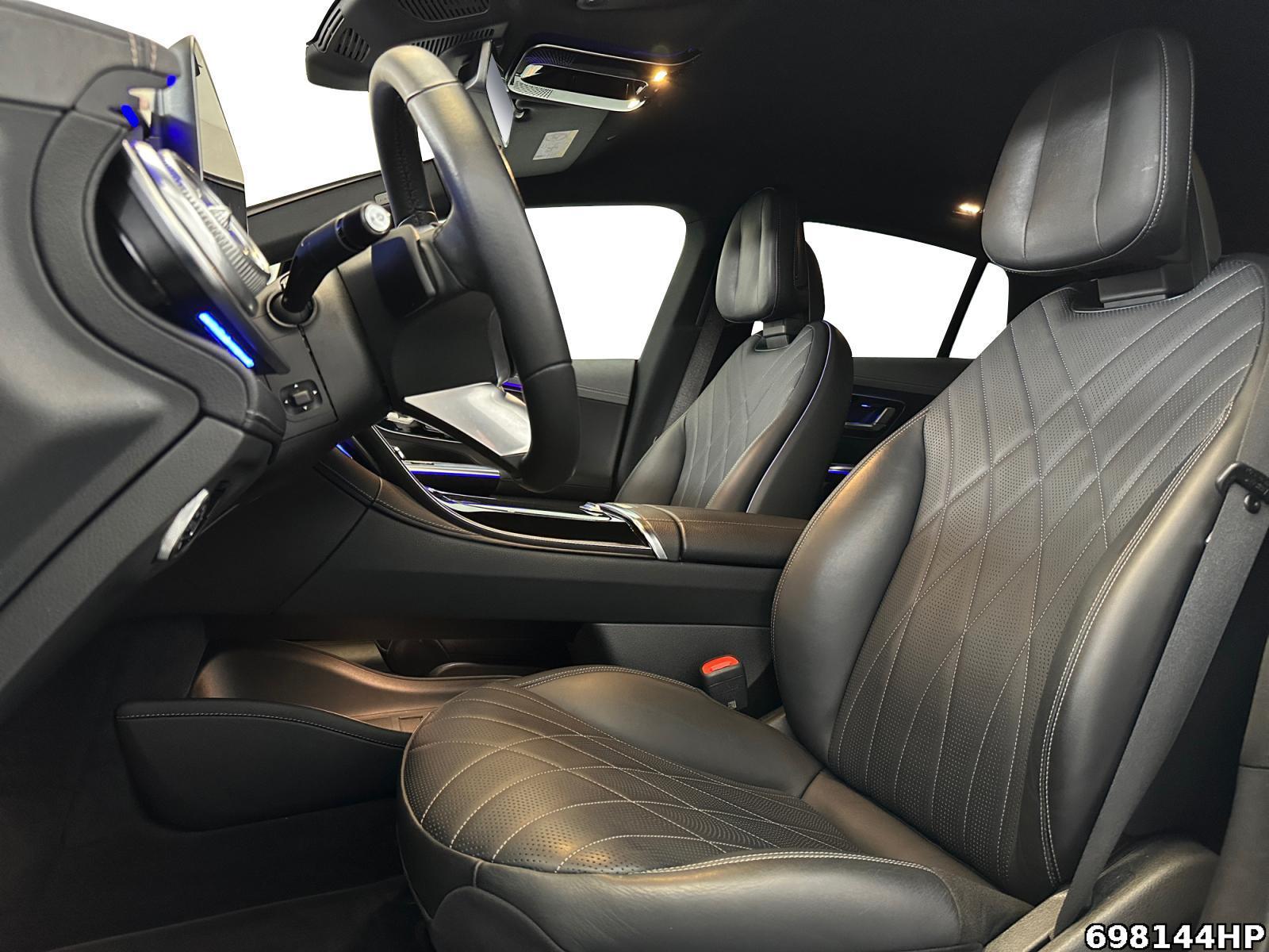 Fahrzeugabbildung Mercedes-Benz EQE Electric Art DigitalLight AIRMATIC AHK