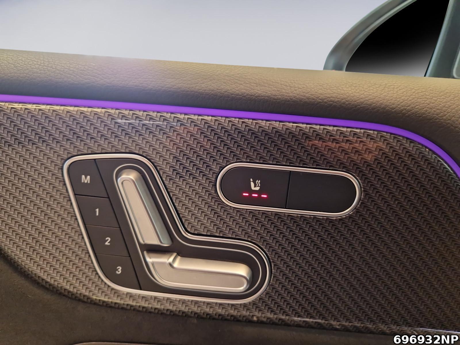 Fahrzeugabbildung Mercedes-Benz GLB 35 AMG 4M Keyless-Go AHK Distronic Augmented