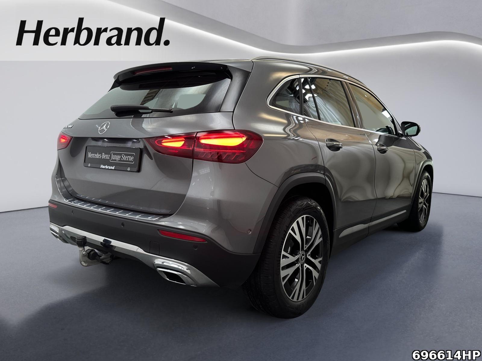 Fahrzeugabbildung Mercedes-Benz GLA 200 Progressive AHK Kamera Sitzhzg