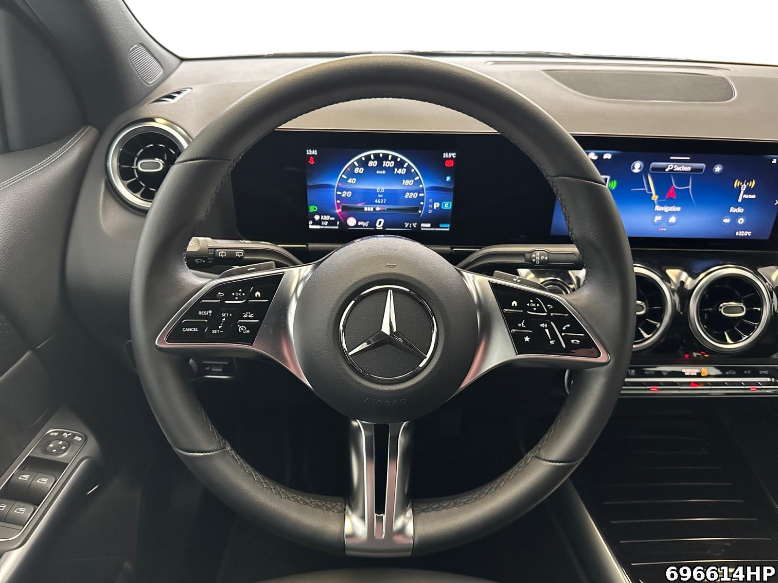Fahrzeugabbildung Mercedes-Benz GLA 200 Progressive AHK Kamera Sitzhzg