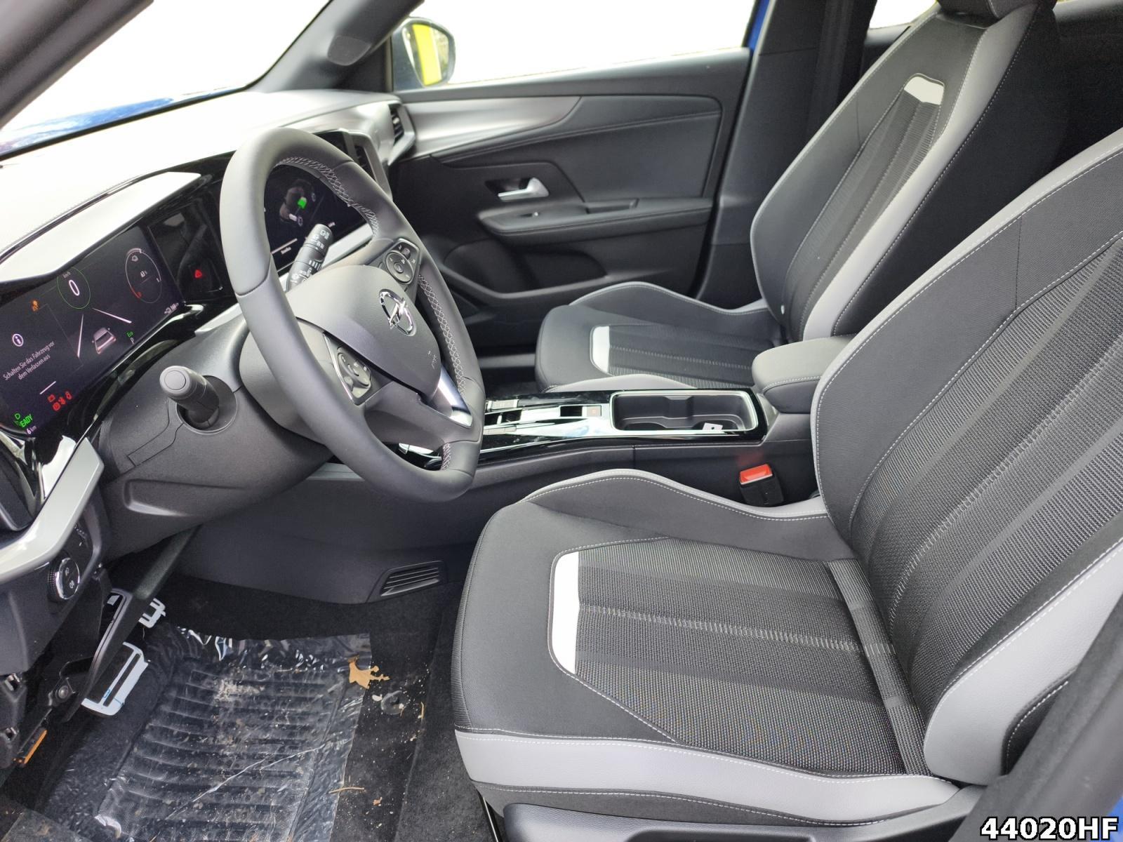 Fahrzeugabbildung Opel Mokka-e GS Elektro LED+KLIMA+SITZH+KAMERA+CHARG