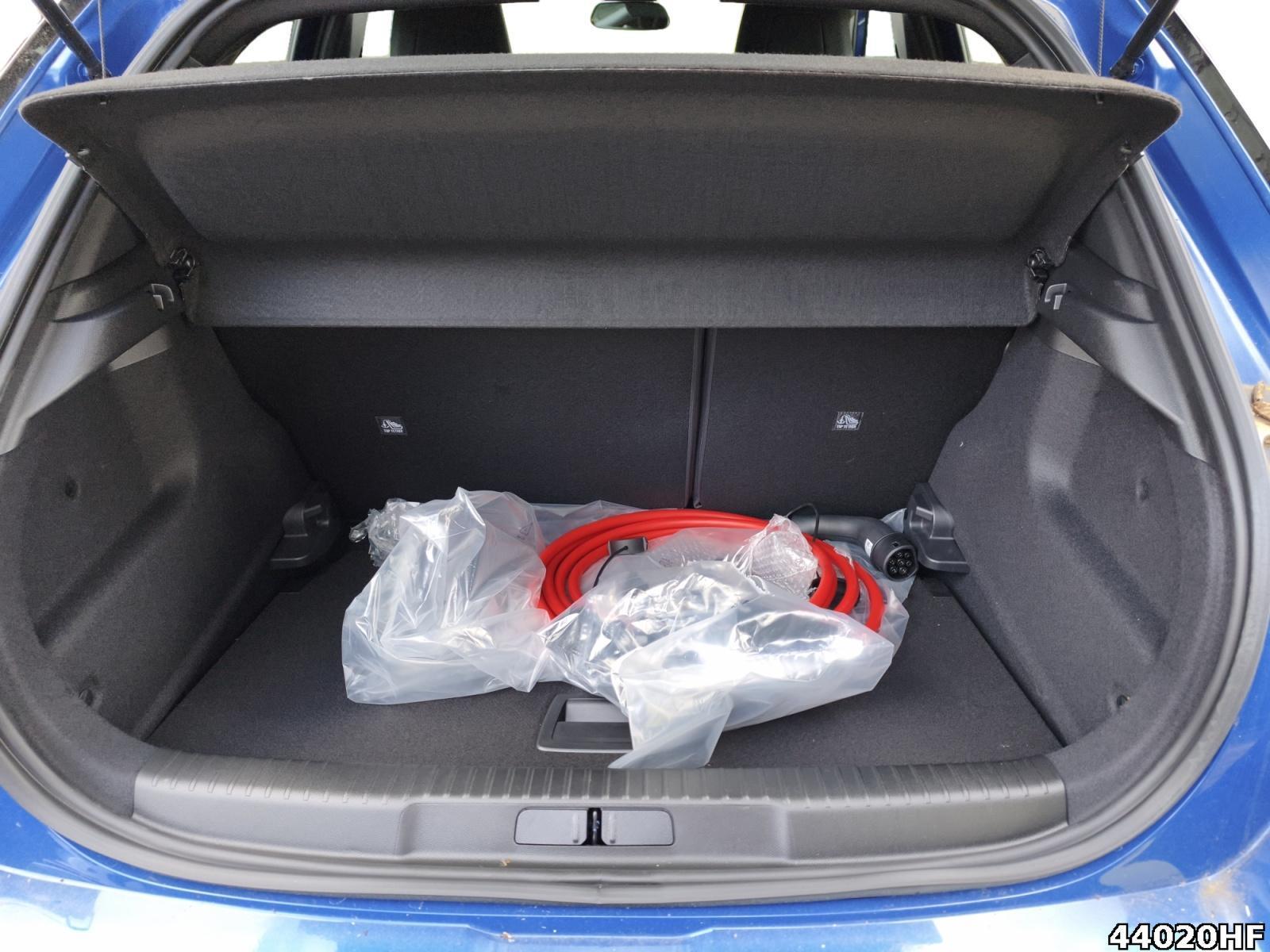 Fahrzeugabbildung Opel Mokka-e GS Elektro LED+KLIMA+SITZH+KAMERA+CHARG