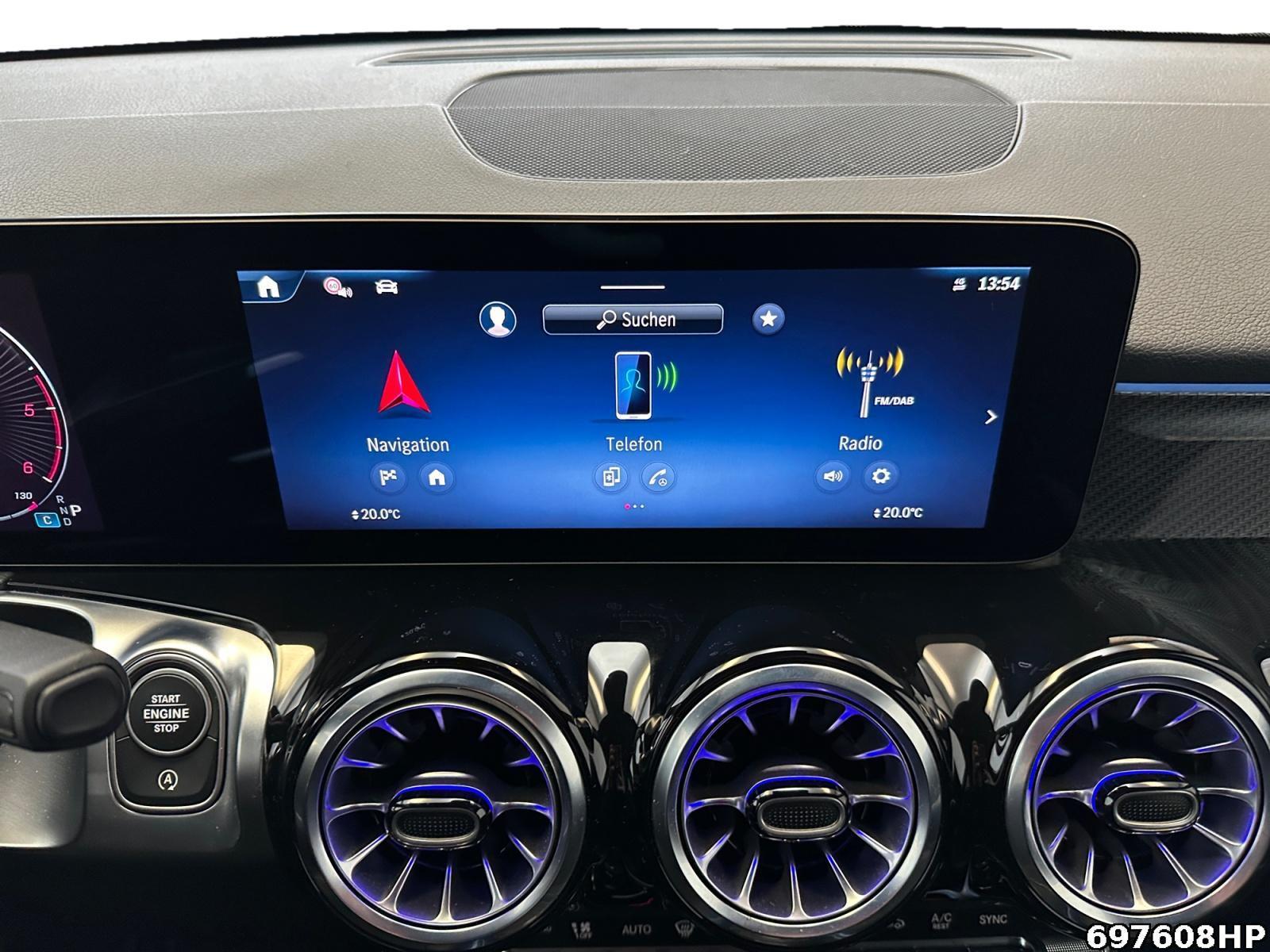Fahrzeugabbildung Mercedes-Benz GLB 200 d AMG AHK Night Multibeam Distronic 19