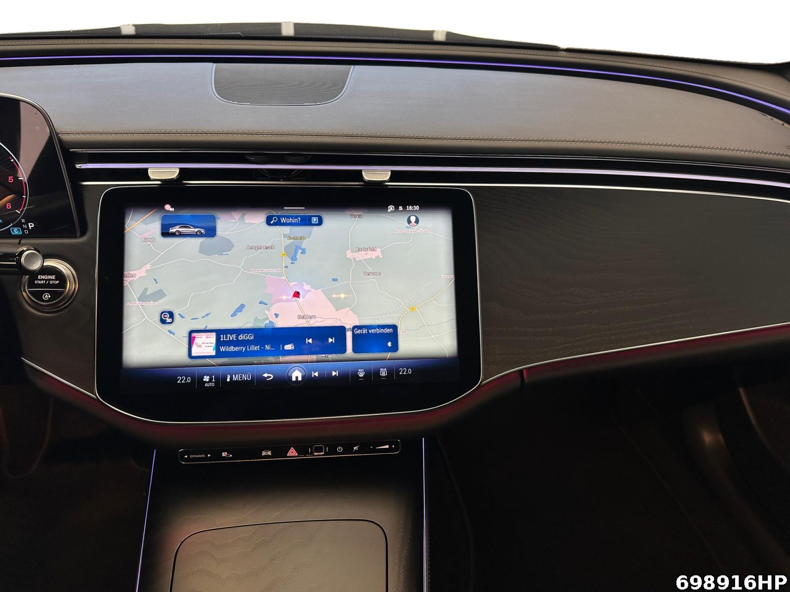 Fahrzeugabbildung Mercedes-Benz E 220 d AMG Night KEYLESS-GO DISTRONIC Kamera