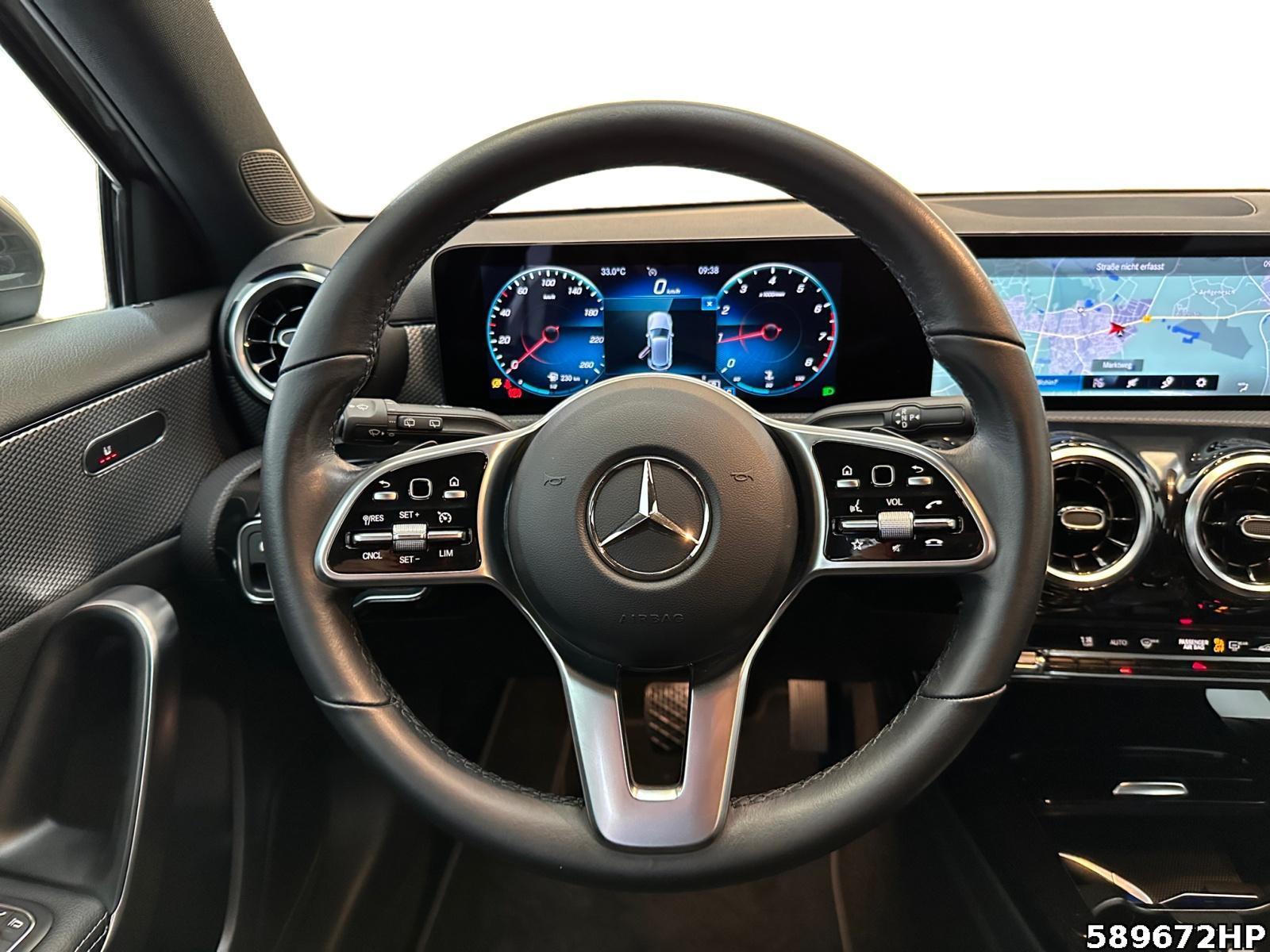 Fahrzeugabbildung Mercedes-Benz A 180 Progressive Automatik, LED Scheinwerfer