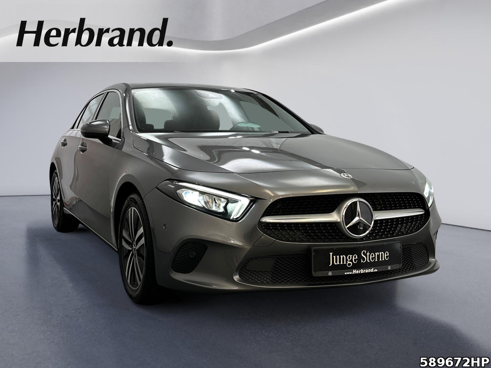 Fahrzeugabbildung Mercedes-Benz A 180 Progressive Automatik, LED Scheinwerfer