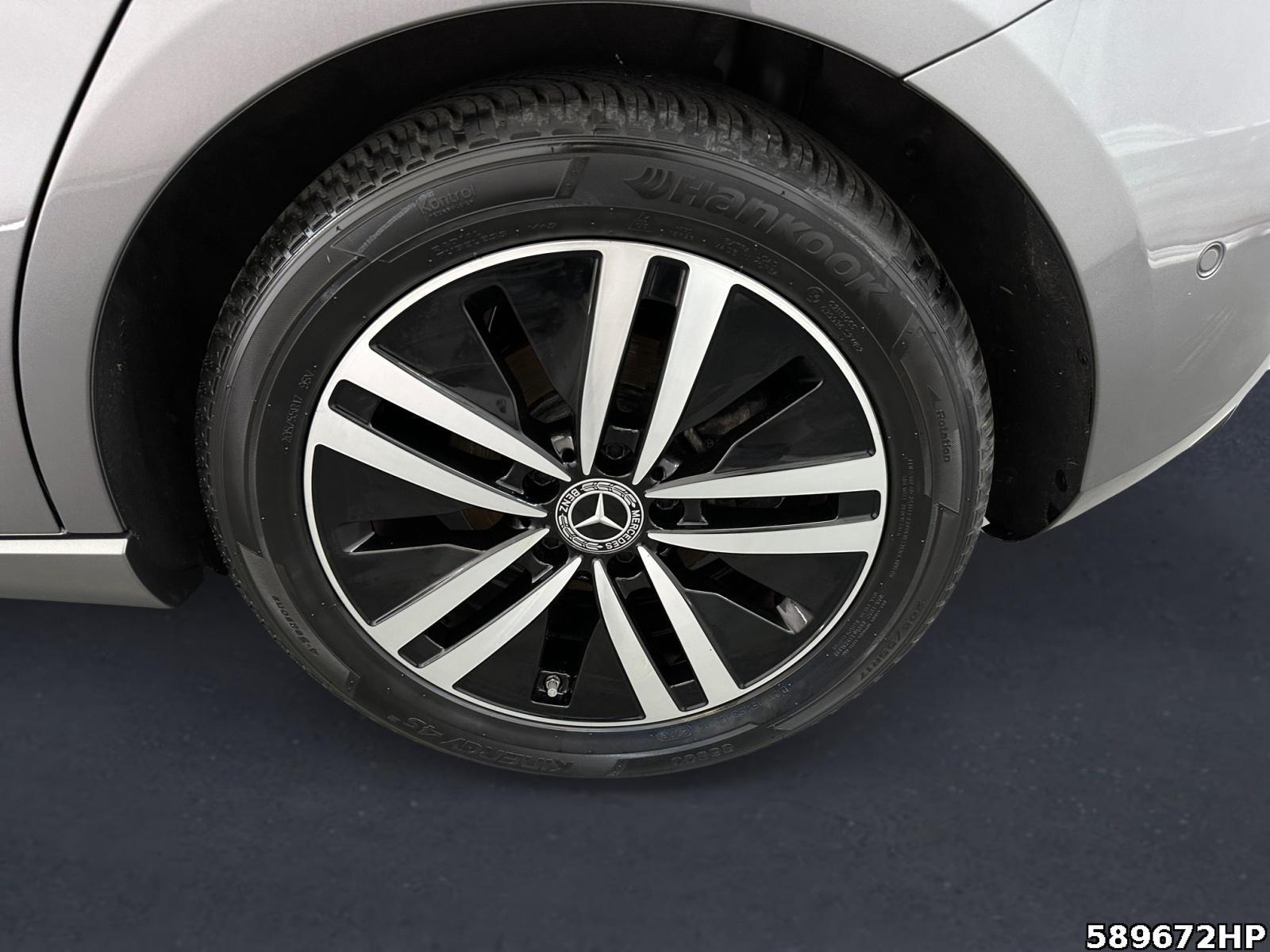 Fahrzeugabbildung Mercedes-Benz A 180 Progressive Automatik, LED Scheinwerfer