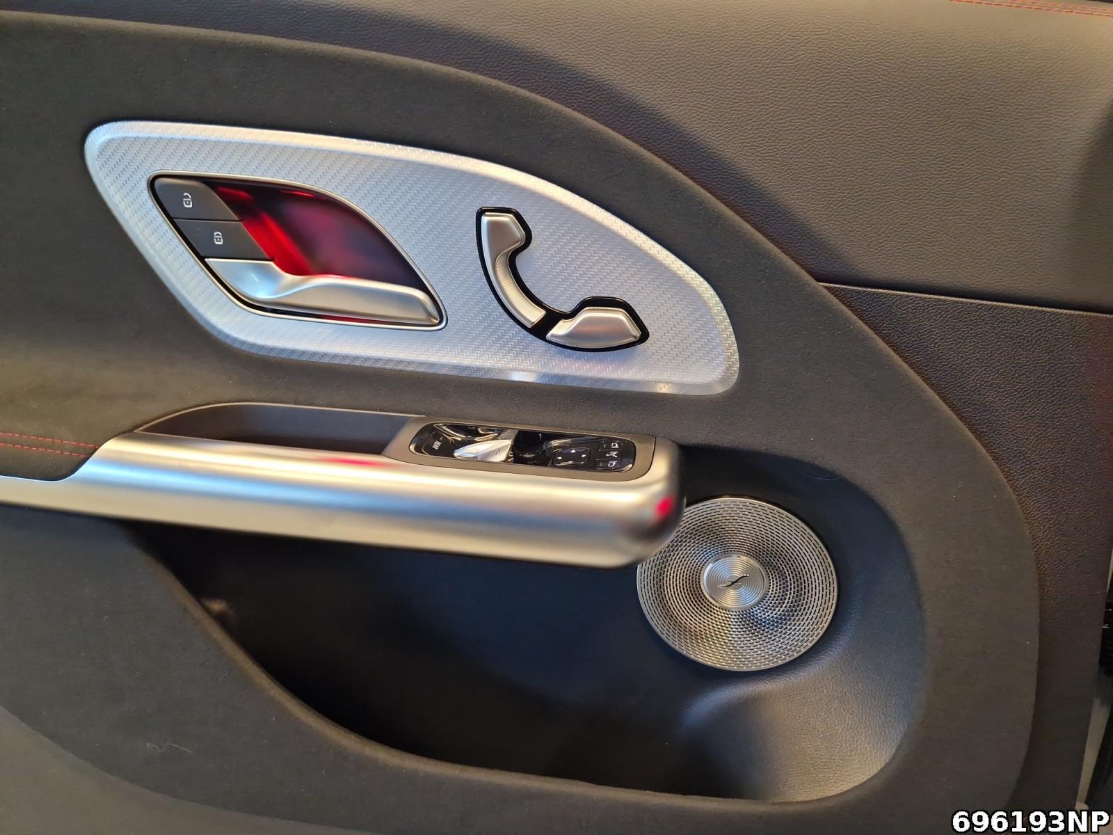 Fahrzeugabbildung Mercedes-Benz GLB 350 EQ 4MATIC AMG+PANO+AHK+KEY-LESSS+HEAD-UP