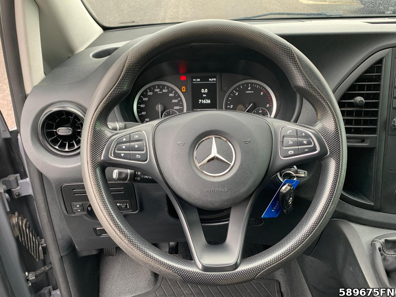 Fahrzeugabbildung Mercedes-Benz Vito 114 L *KLIMA*AHK*NAVI*KAMERA*TEMPOMAT*DAB*