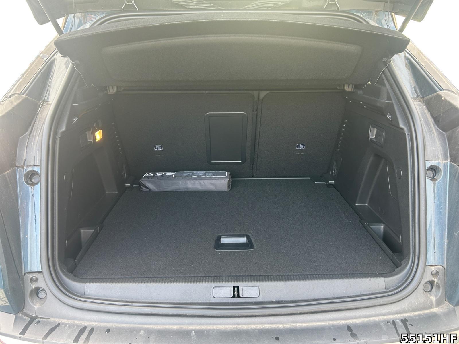 Fahrzeugabbildung Peugeot 3008 Allure Pack NAVI+SHZ+LED+CARPLAY