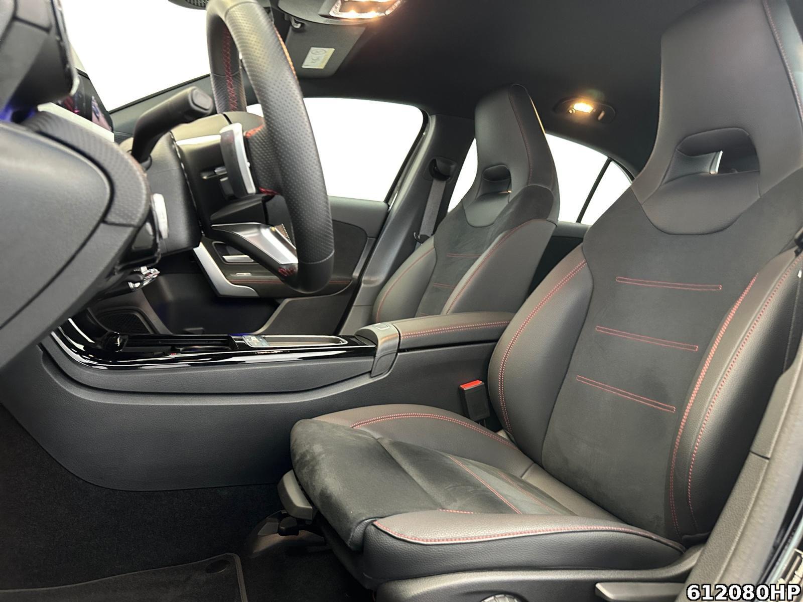 Fahrzeugabbildung Mercedes-Benz A 200 AMG AHK Keyless Distronic Kamera Ambiente