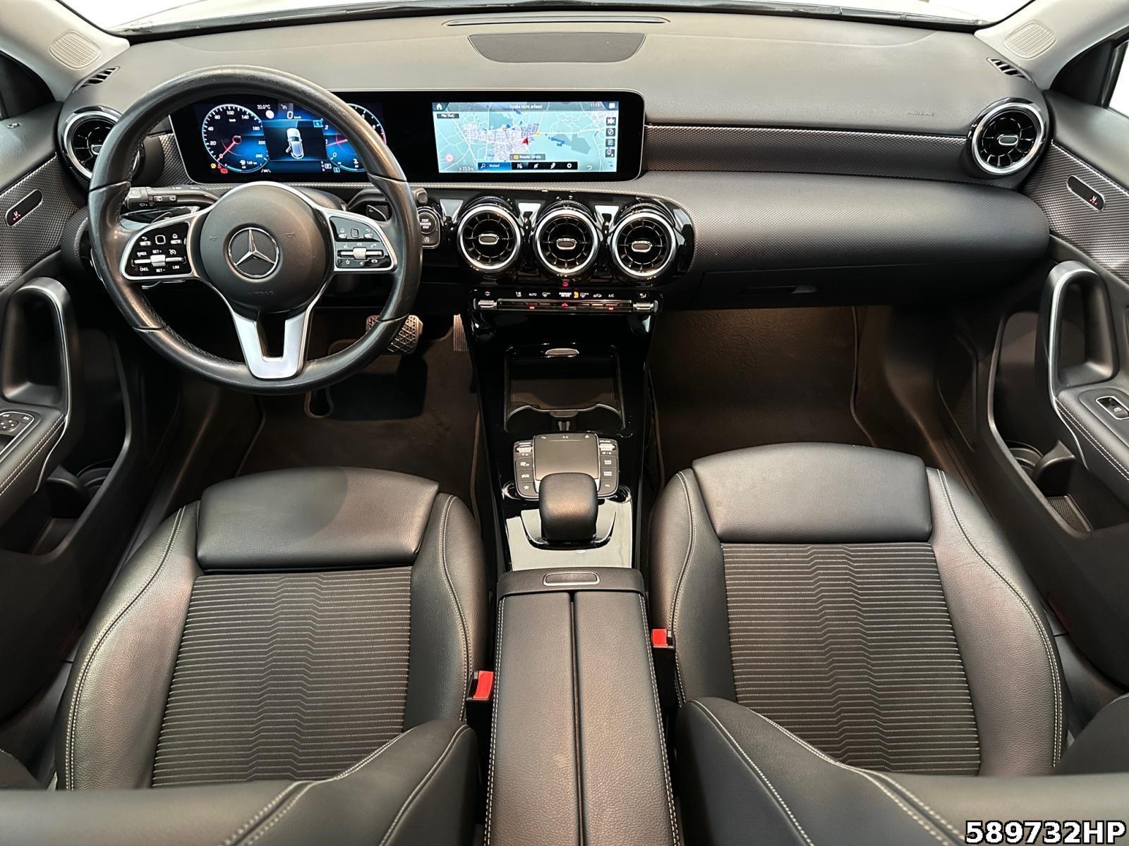 Fahrzeugabbildung Mercedes-Benz A 200 Progressive Rückfahrkamera LED MBUX 18Zoll