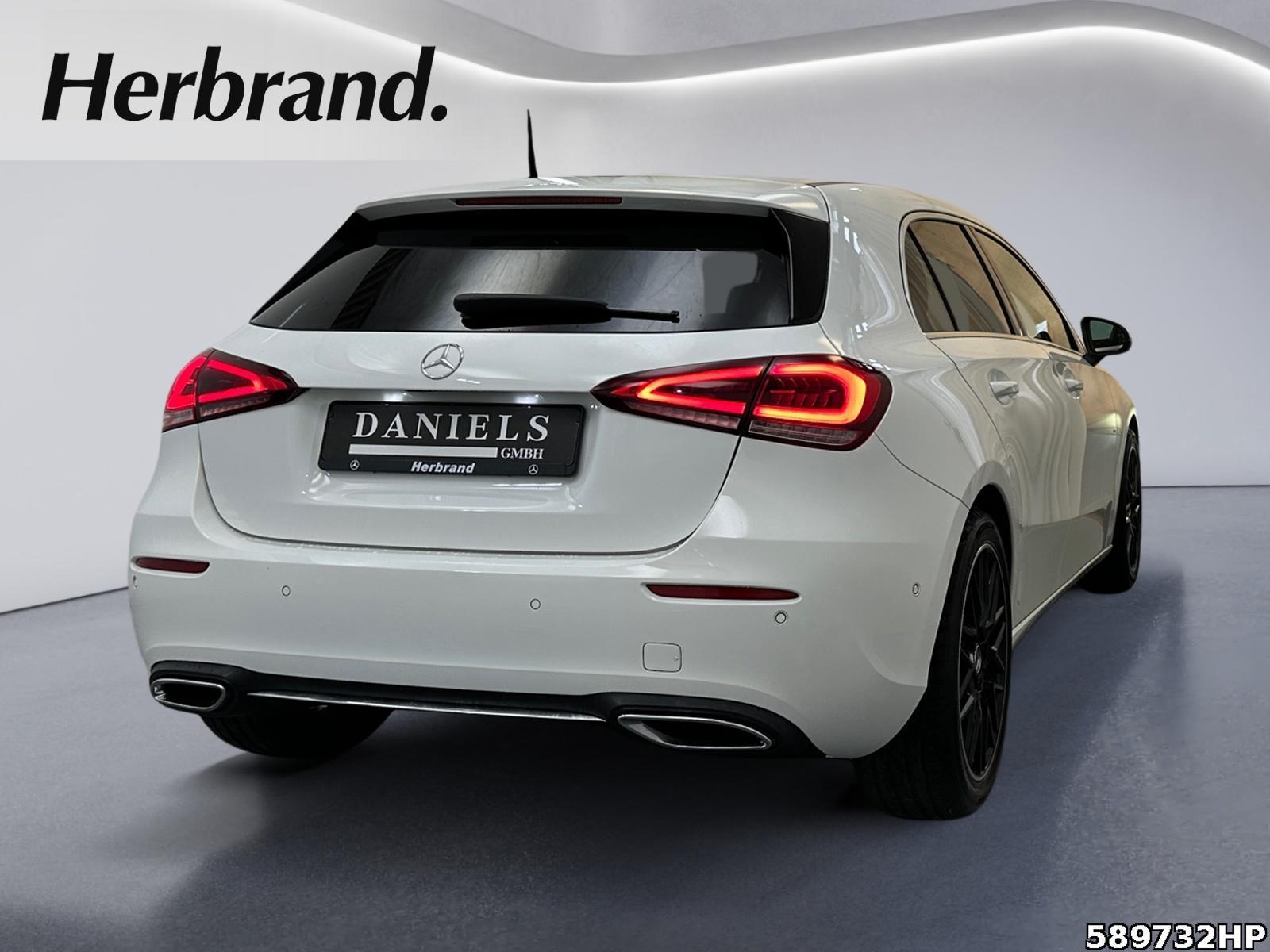 Fahrzeugabbildung Mercedes-Benz A 200 Progressive Rückfahrkamera LED MBUX 18Zoll