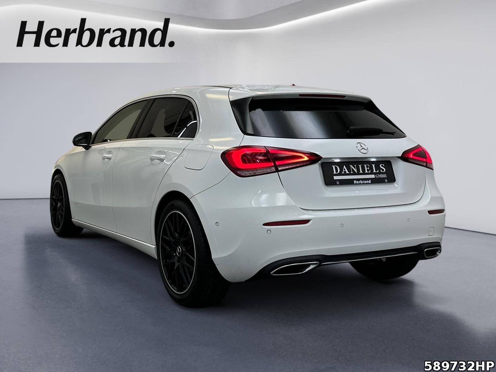 Fahrzeugabbildung Mercedes-Benz A 200 Progressive Rückfahrkamera LED MBUX 18Zoll