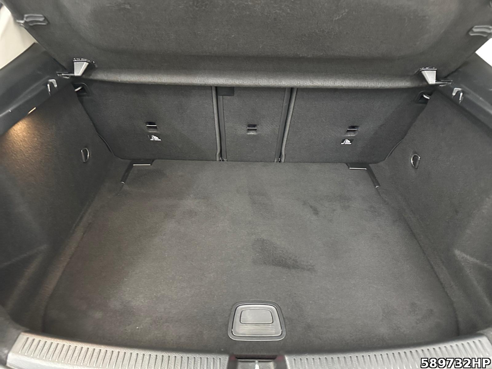 Fahrzeugabbildung Mercedes-Benz A 200 Progressive Rückfahrkamera LED MBUX 18Zoll