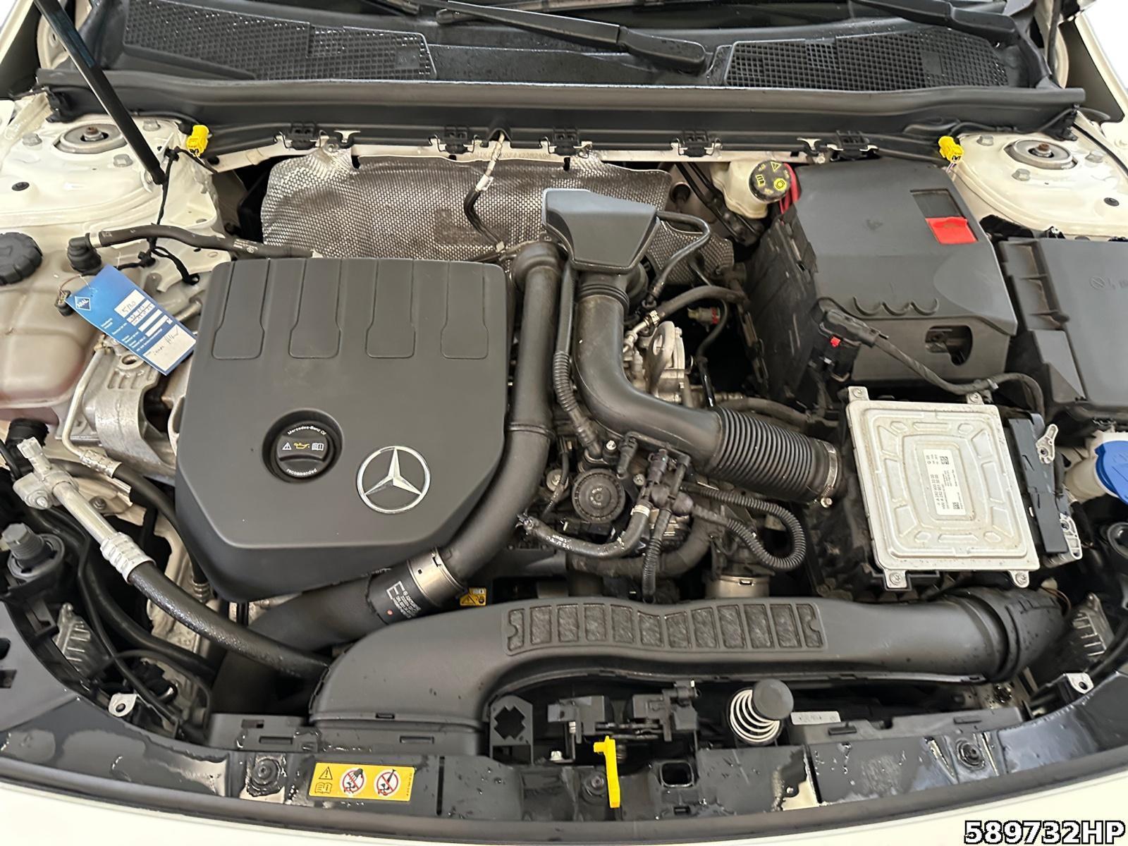 Fahrzeugabbildung Mercedes-Benz A 200 Progressive Rückfahrkamera LED MBUX 18Zoll