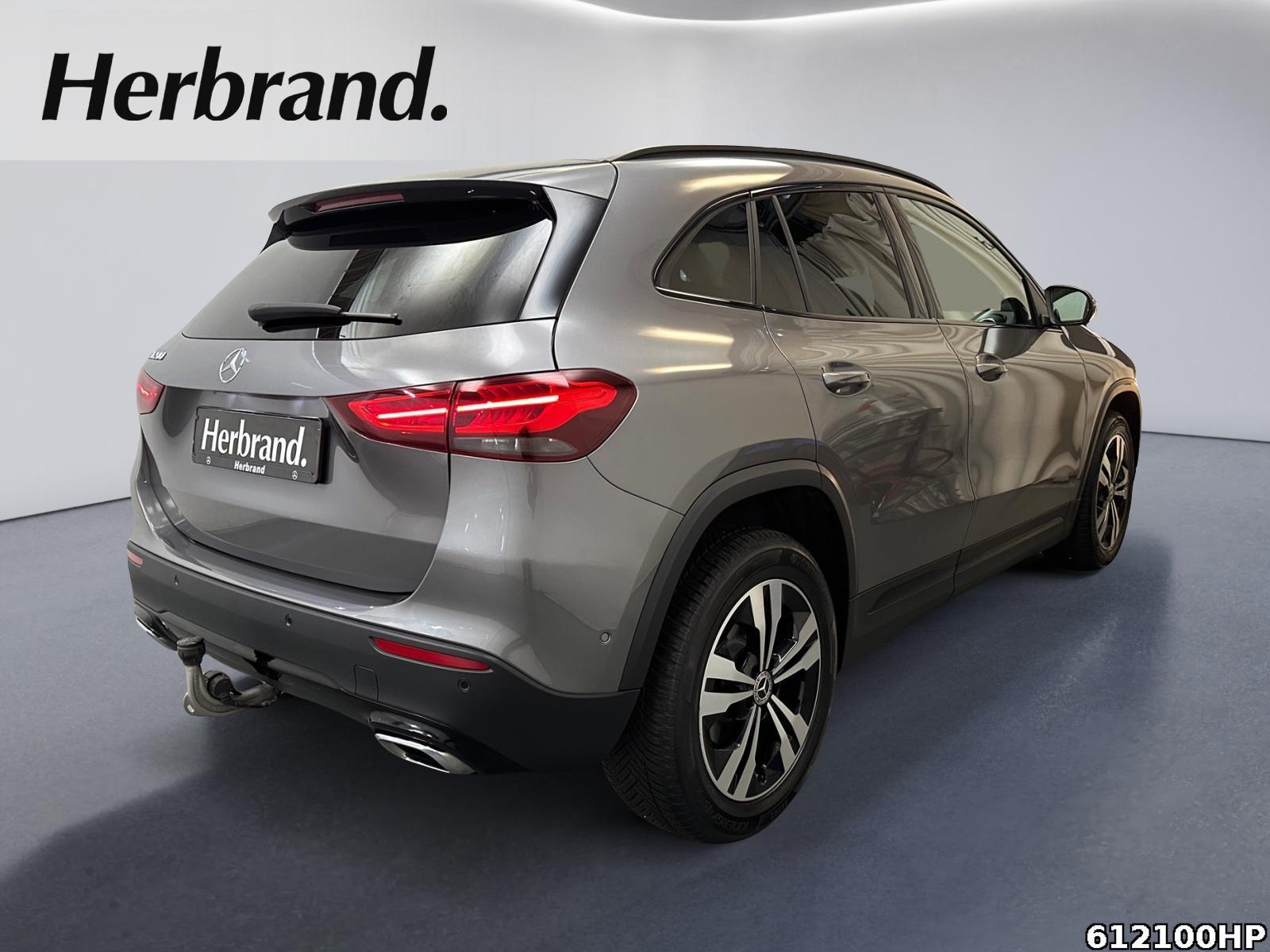 Fahrzeugabbildung Mercedes-Benz GLA 200 Progressive Night AHK Kamera Soundsyst.