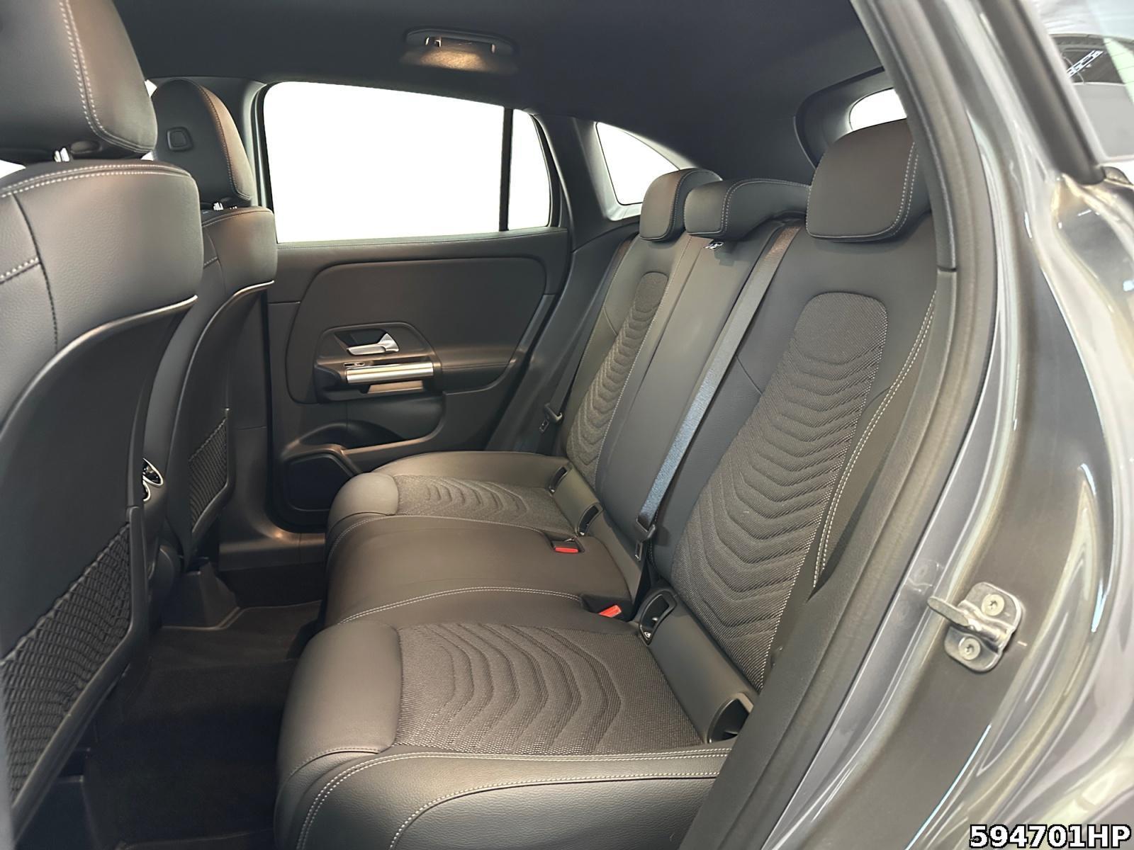 Fahrzeugabbildung Mercedes-Benz GLA 200 d Progressive AHK Kamera DISTRONIC