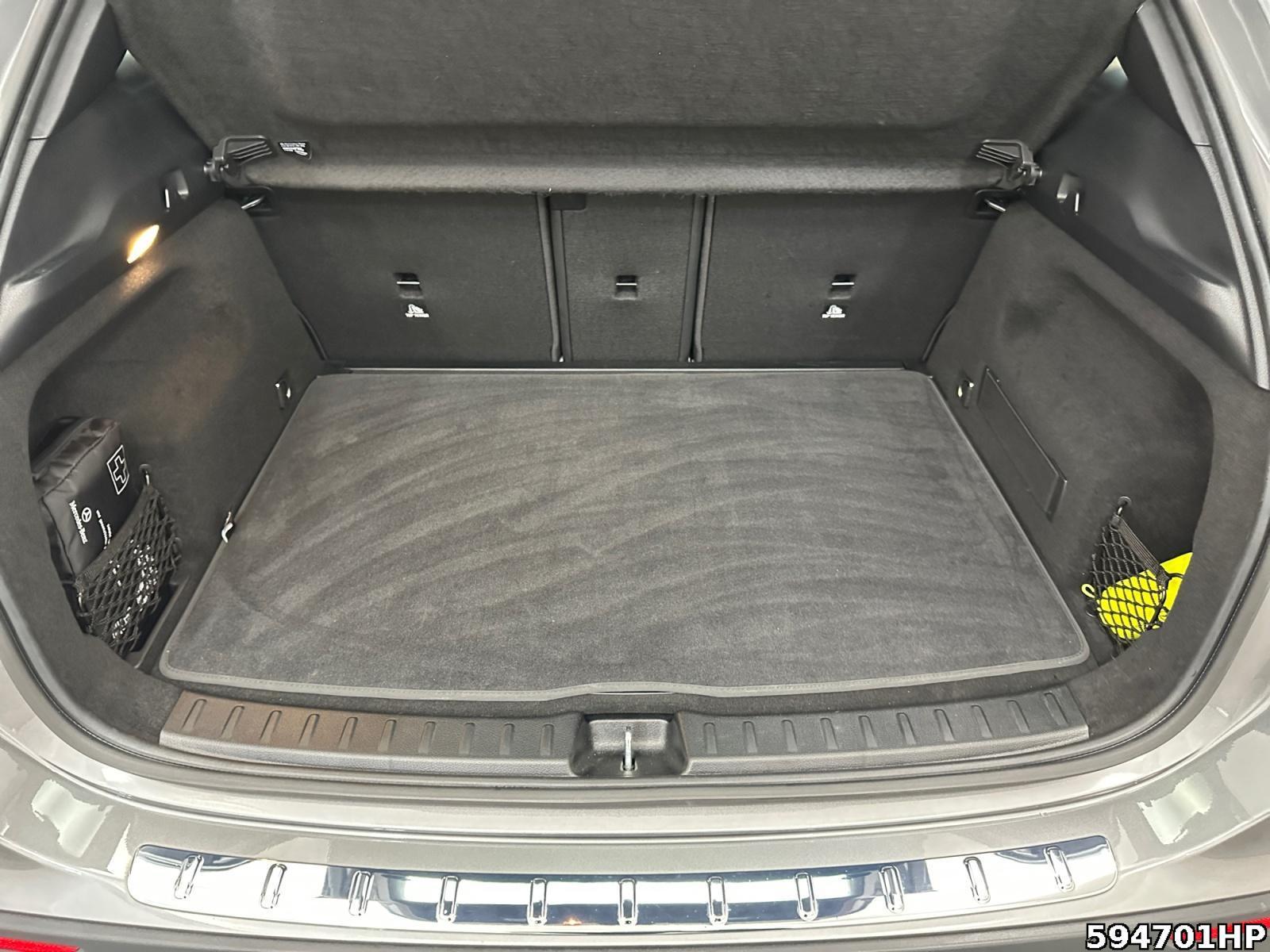 Fahrzeugabbildung Mercedes-Benz GLA 200 d Progressive AHK Kamera DISTRONIC