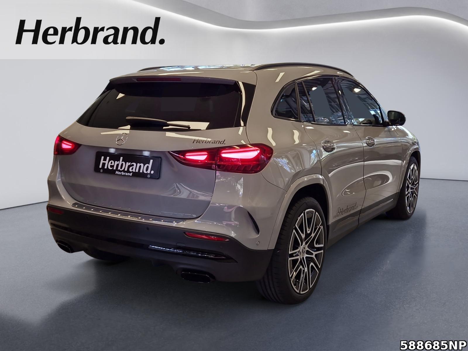 Fahrzeugabbildung Mercedes-Benz GLA 180 +SPECIALEDITION+AMG+MULTIBEAM+AHK+360+