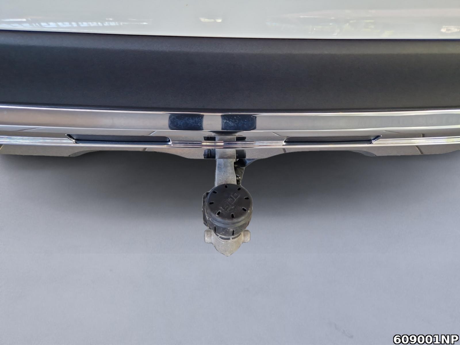 Fahrzeugabbildung Mercedes-Benz GLC 300 e 4M AMG AHK DISTRONIC Memory Ambiente.