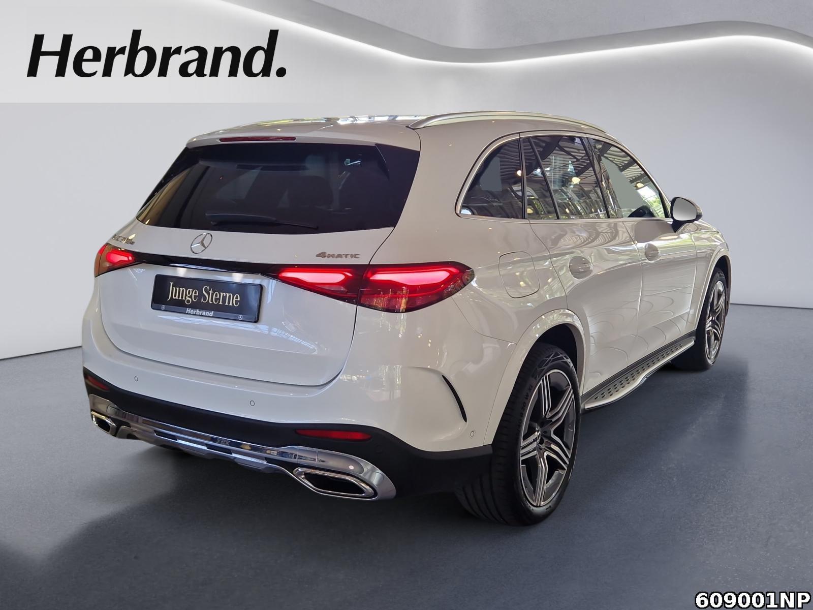 Fahrzeugabbildung Mercedes-Benz GLC 300 e 4M AMG AHK DISTRONIC Memory Ambiente.