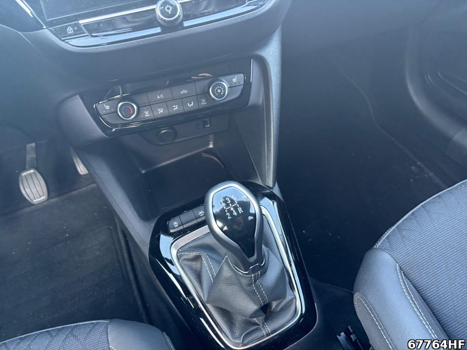 Fahrzeugabbildung Opel Corsa +SHZ+ALLWETTERREIFEN+LEDER+LANEASSIST+