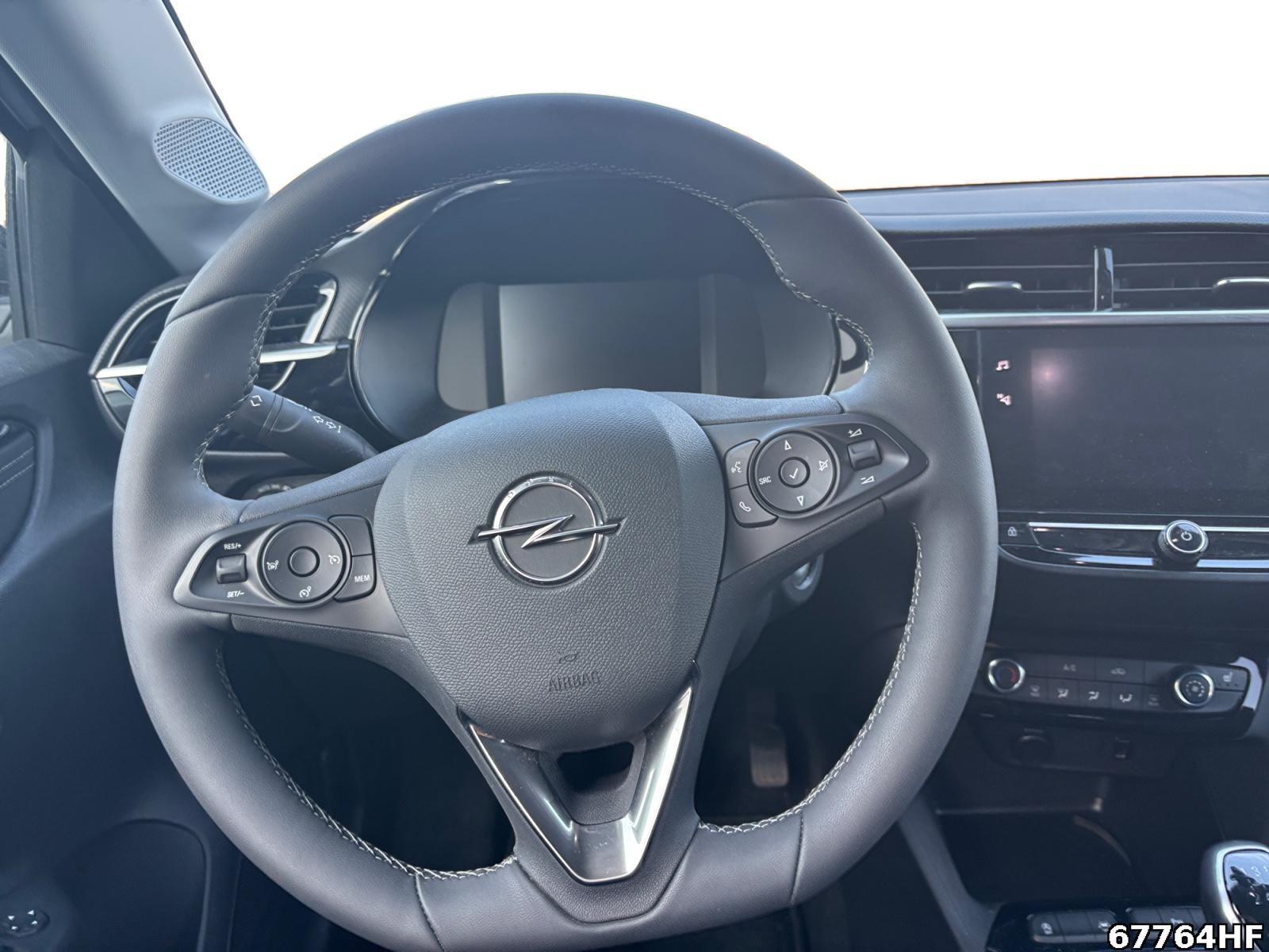 Fahrzeugabbildung Opel Corsa +SHZ+ALLWETTERREIFEN+LEDER+LANEASSIST+