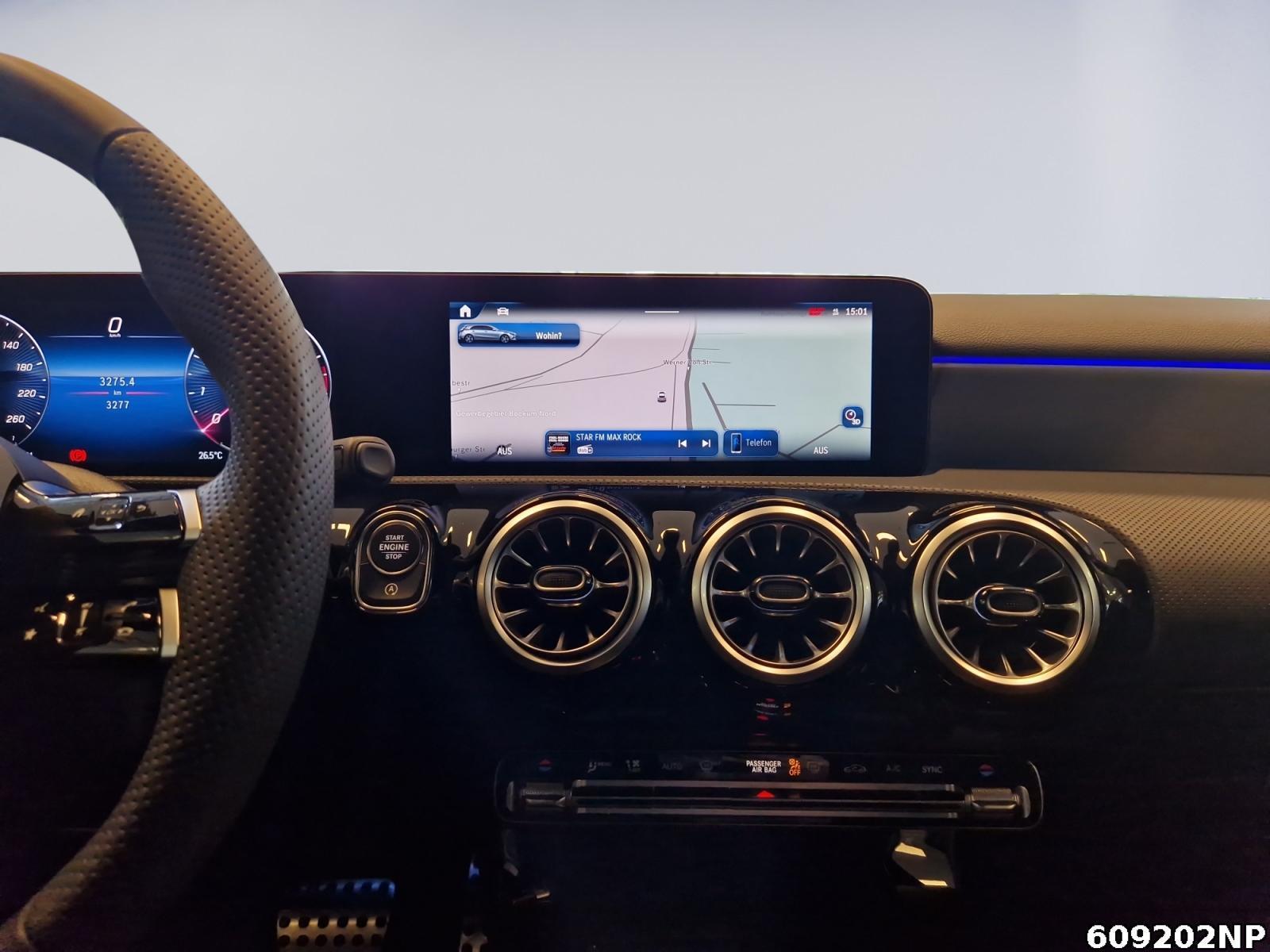 Fahrzeugabbildung Mercedes-Benz A 200 AMG Night Kamera LED 19 