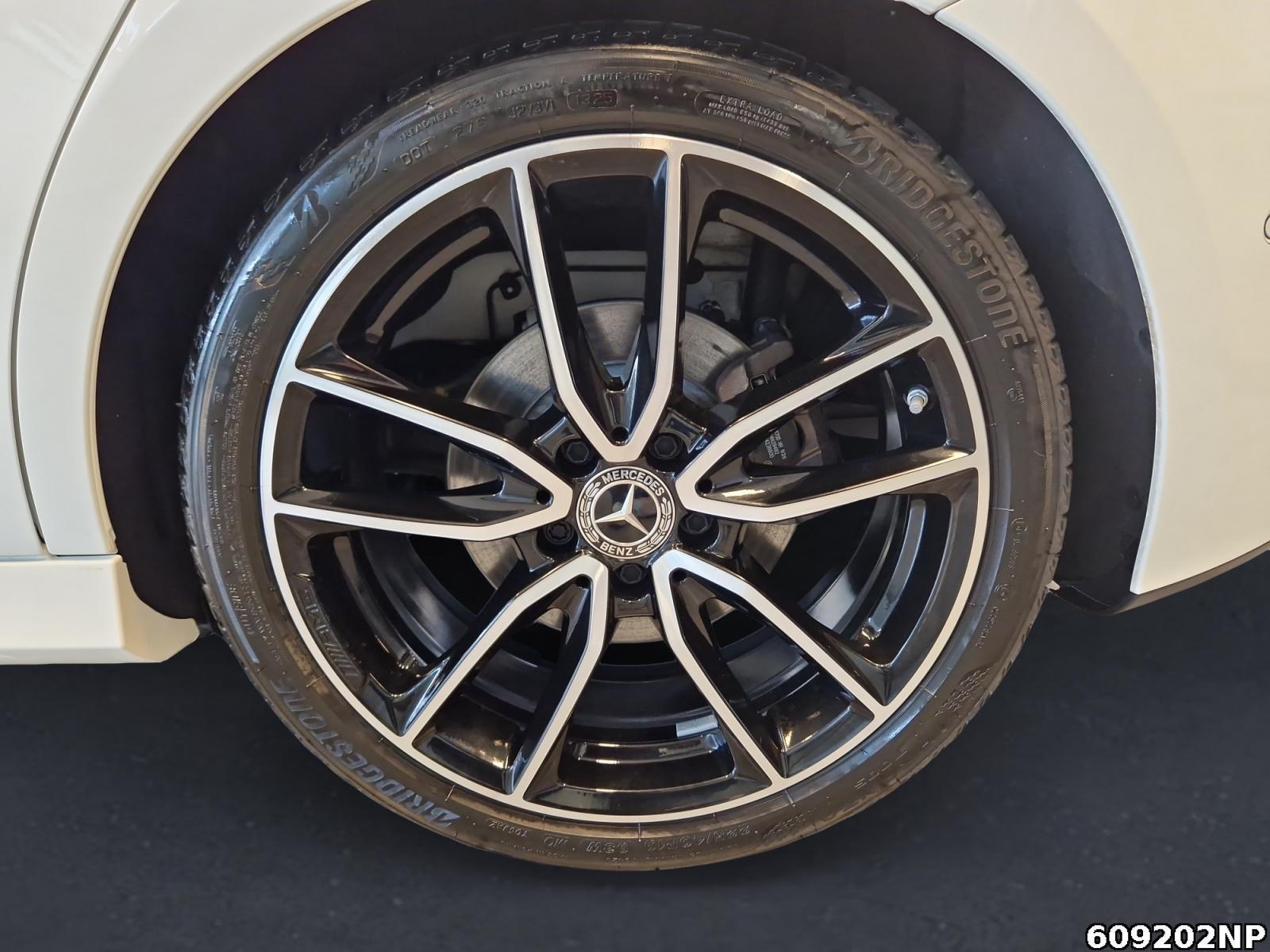 Fahrzeugabbildung Mercedes-Benz A 200 AMG Night Kamera LED 19 