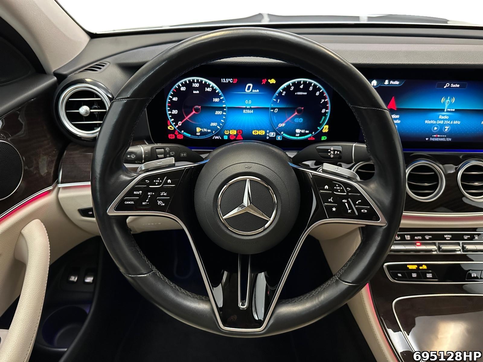 Fahrzeugabbildung Mercedes-Benz E 300 e T AMG Night Kamera AHK DISTRONIC Ambien