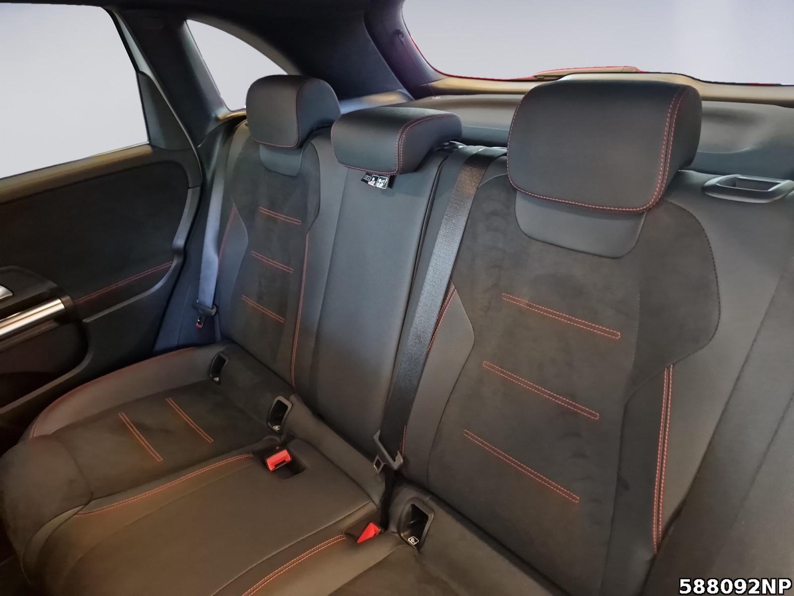 Fahrzeugabbildung Mercedes-Benz B 250 e AMG Night Keyless Kamera LED Ambiente