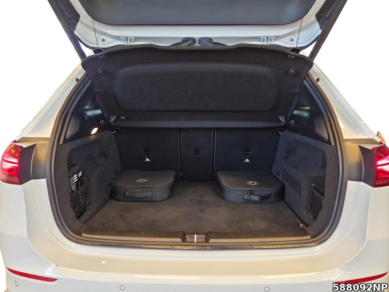 Fahrzeugabbildung Mercedes-Benz B 250 e AMG Night Keyless Kamera LED Ambiente