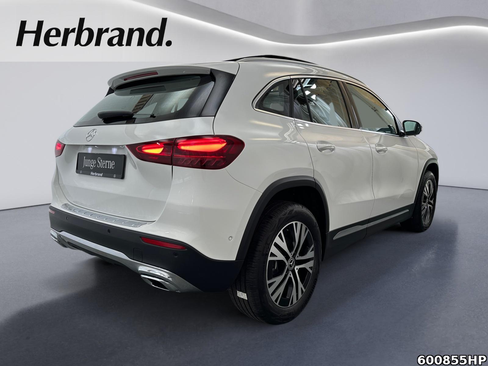 Fahrzeugabbildung Mercedes-Benz GLA 200 Progressive Pano Distronic Lenkradhzg
