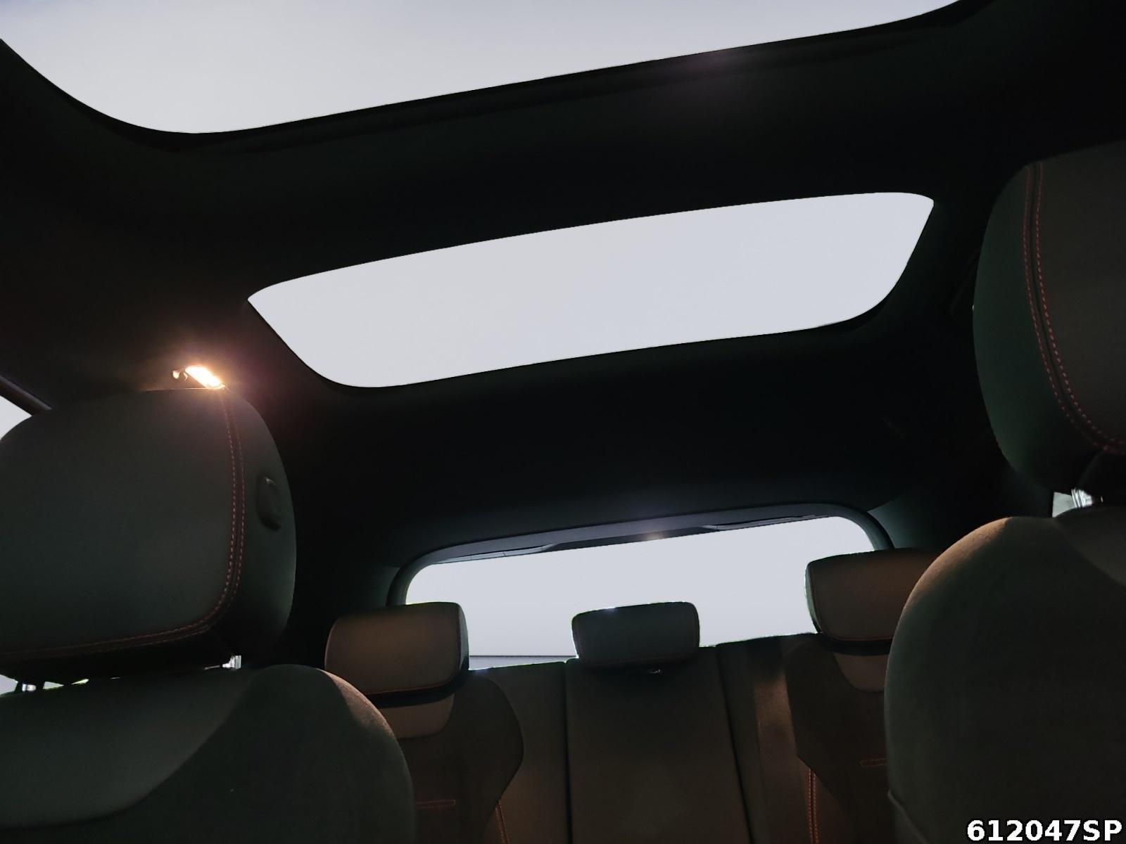 Fahrzeugabbildung Mercedes-Benz GLA 250 e AMG Pano Keyless 360° AHK Totwinkel