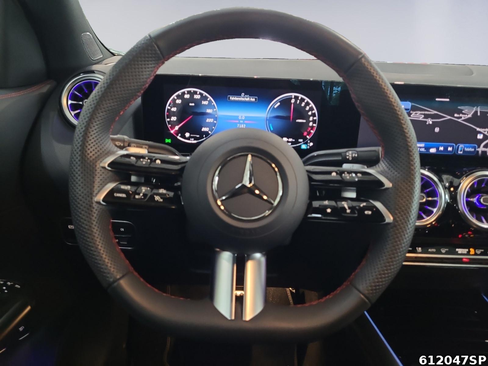 Fahrzeugabbildung Mercedes-Benz GLA 250 e AMG Pano Keyless 360° AHK Totwinkel
