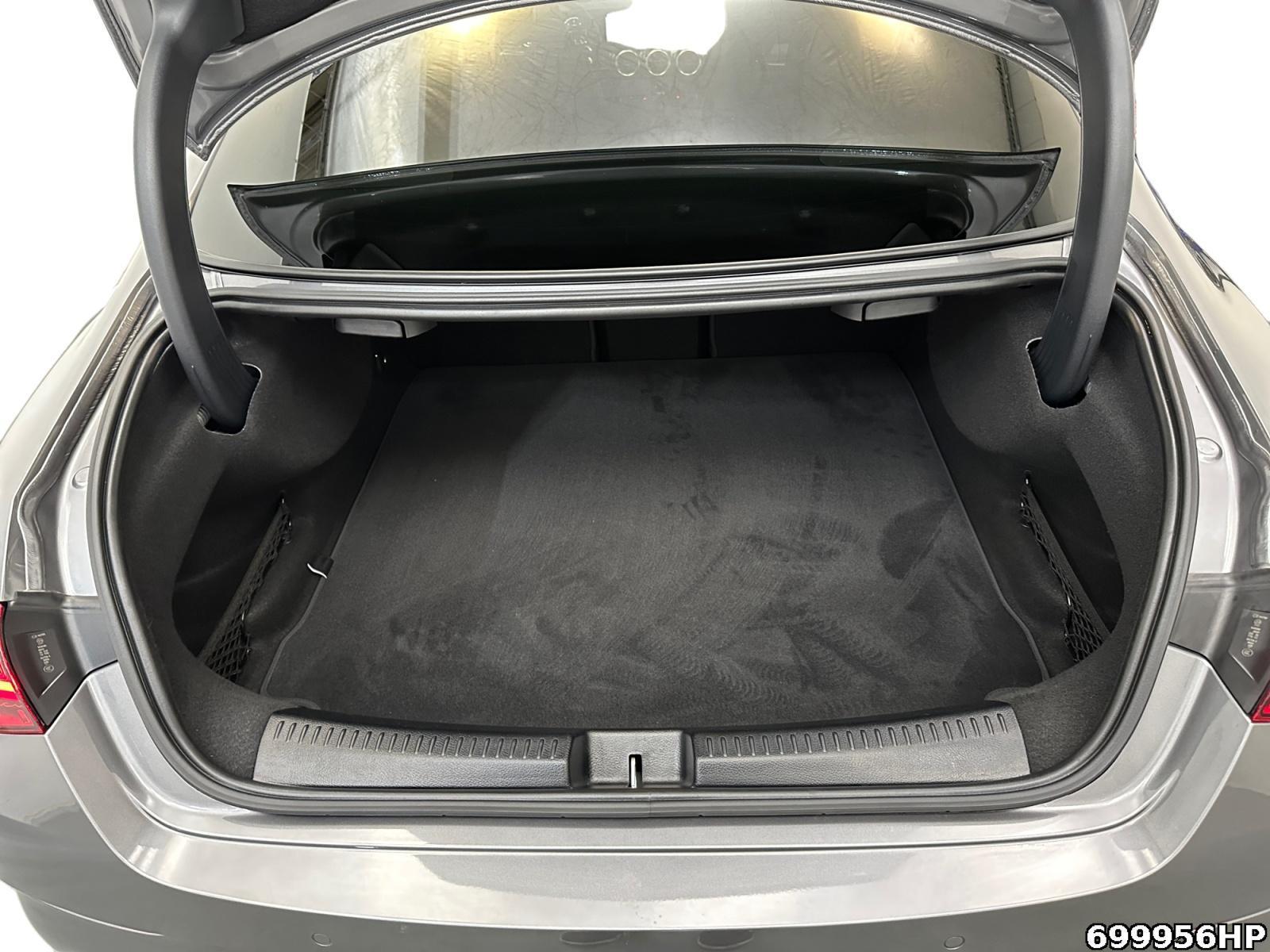 Fahrzeugabbildung Mercedes-Benz CLA 200 d Coupé AMG Night BURMESTER 360° 19