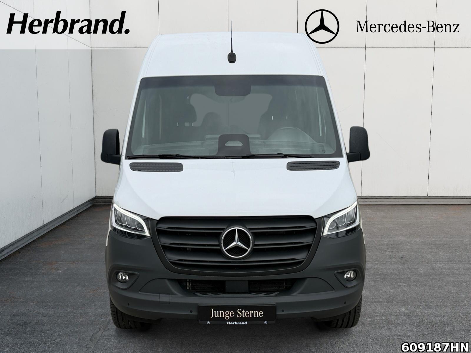 Fahrzeugabbildung Mercedes-Benz Sprinter 315 CDI *Krankentransporte*Trage*Rampe