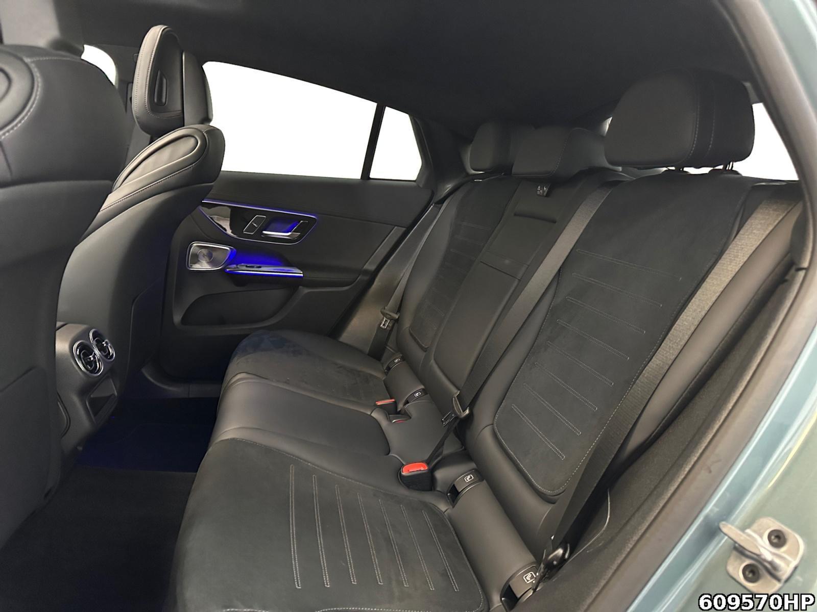Fahrzeugabbildung Mercedes-Benz GLC 300 e 4M Coupé AMG Night Pano Burmester AHK