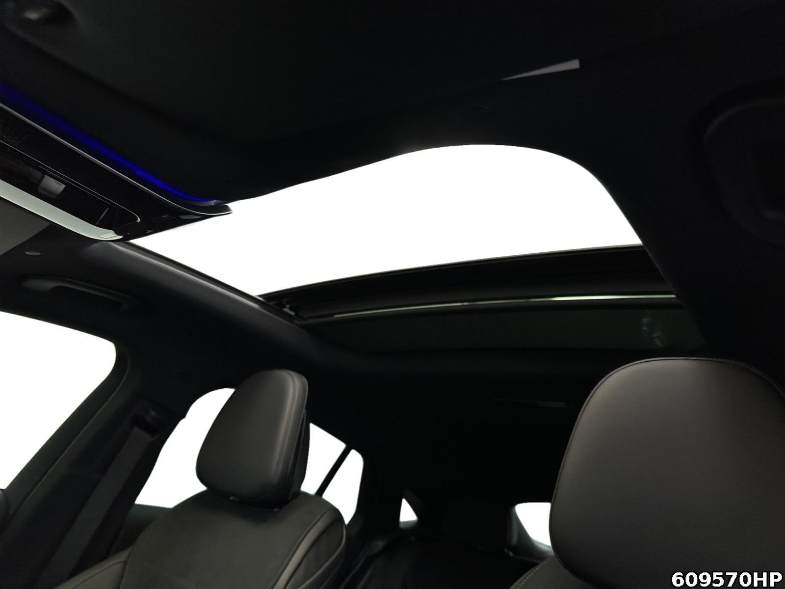 Fahrzeugabbildung Mercedes-Benz GLC 300 e 4M Coupé AMG Night Pano Burmester AHK