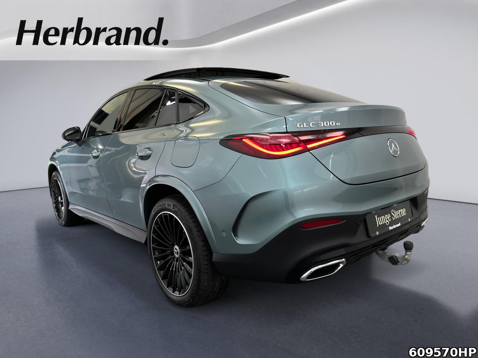 Fahrzeugabbildung Mercedes-Benz GLC 300 e 4M Coupé AMG Night Pano Burmester AHK