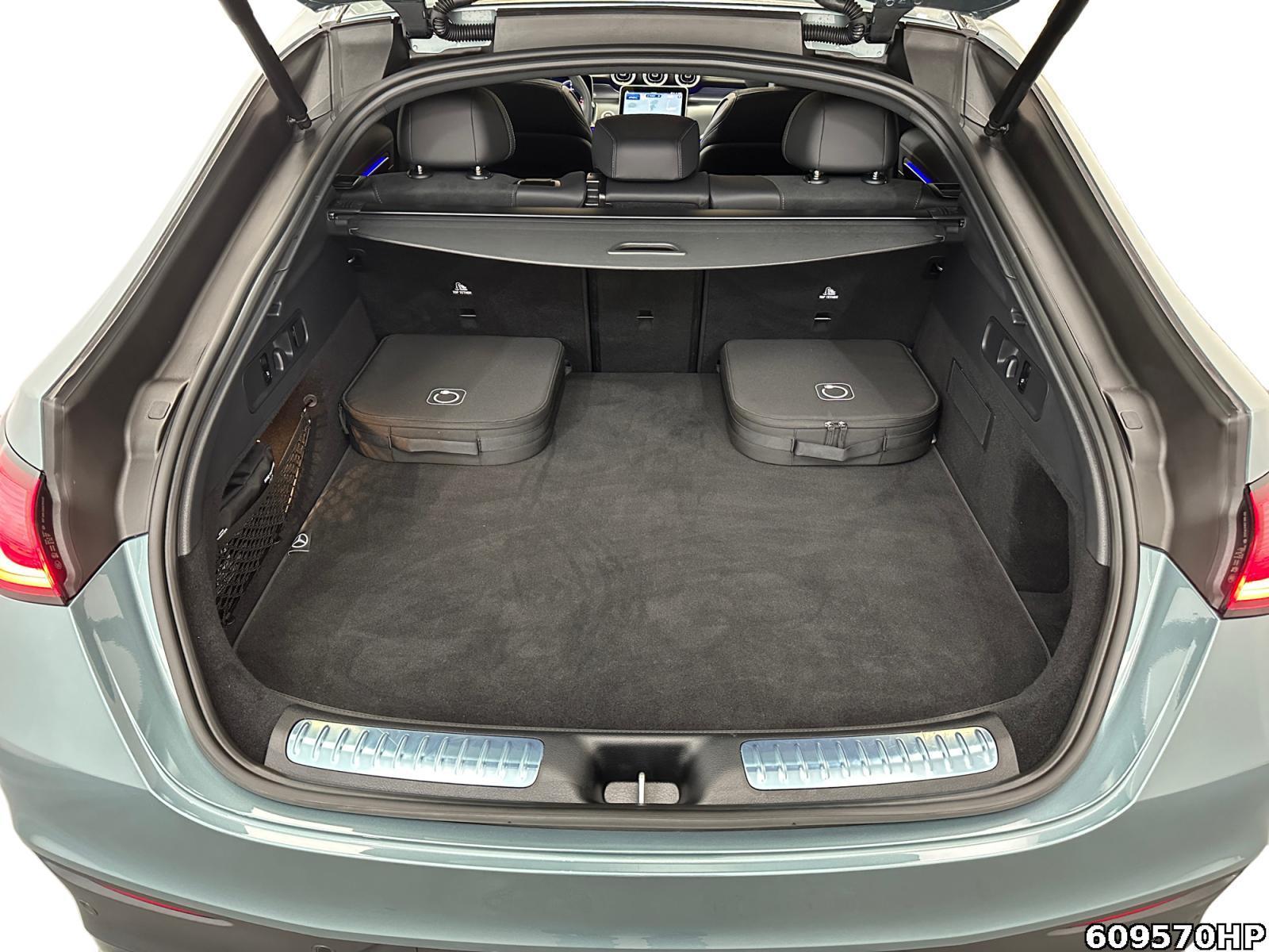 Fahrzeugabbildung Mercedes-Benz GLC 300 e 4M Coupé AMG Night Pano Burmester AHK