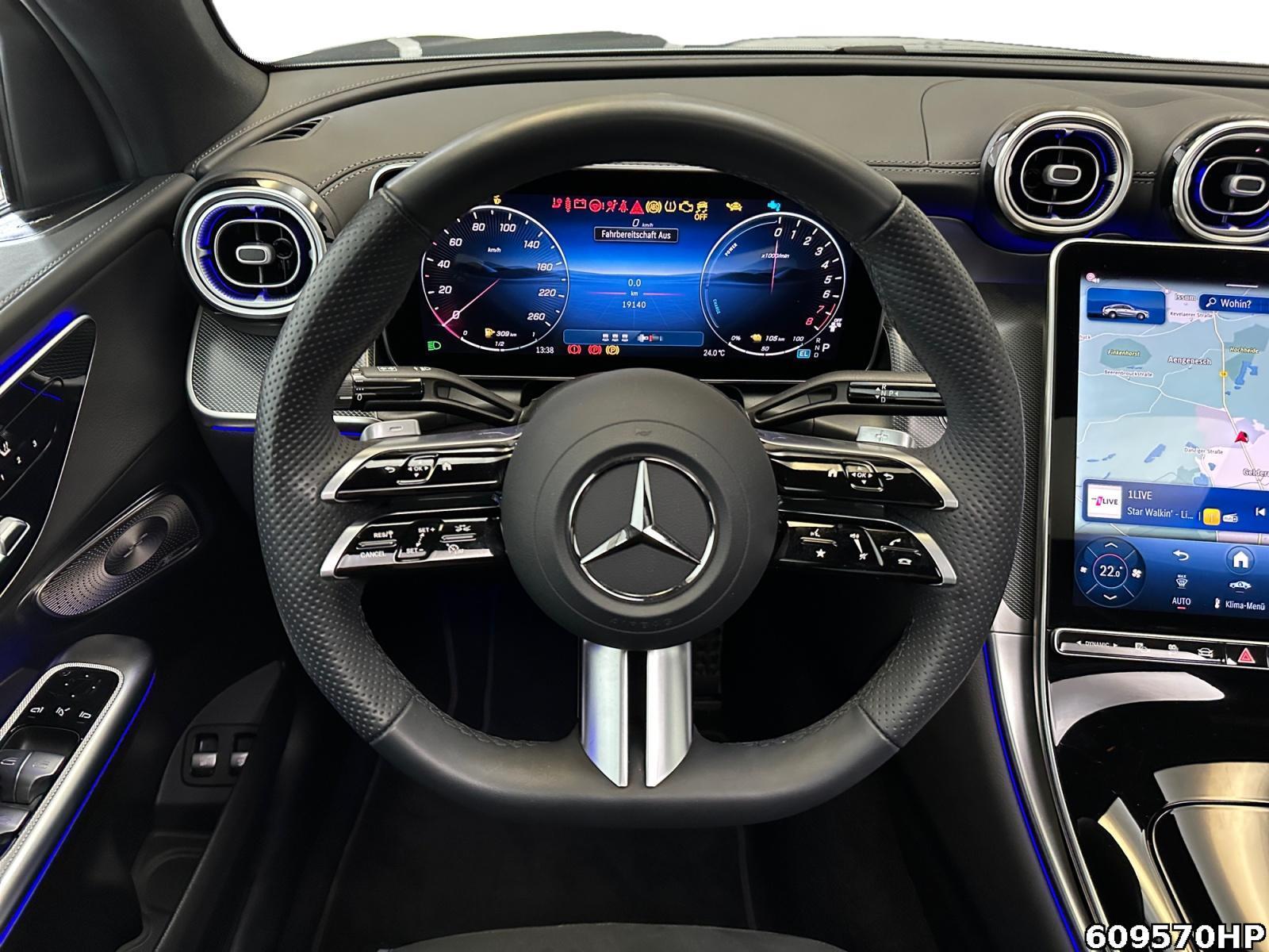 Fahrzeugabbildung Mercedes-Benz GLC 300 e 4M Coupé AMG Night Pano Burmester AHK