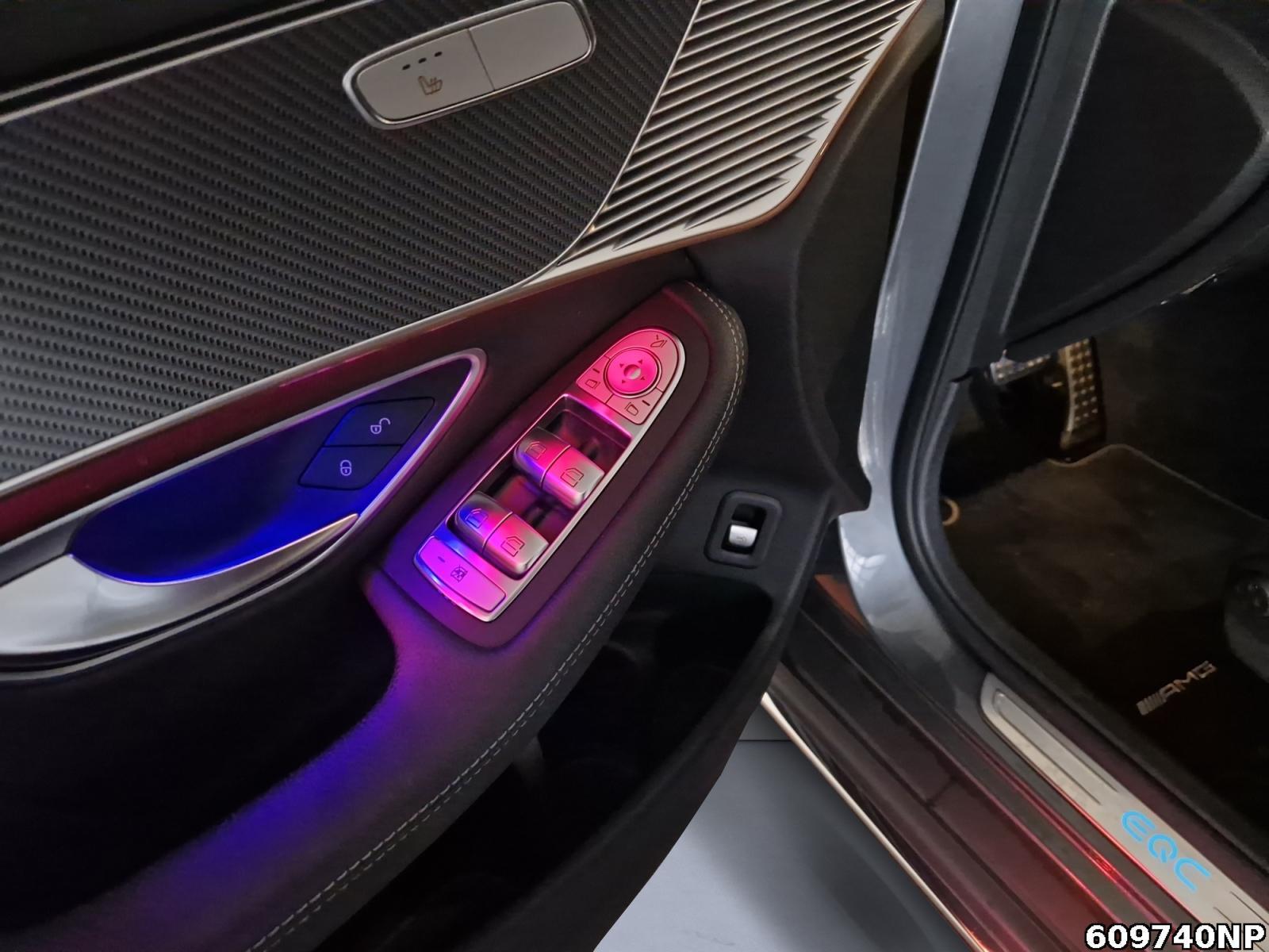 Fahrzeugabbildung Mercedes-Benz EQC 4M AMG MULTIBEAM Ambiente Kamera Sounds.
