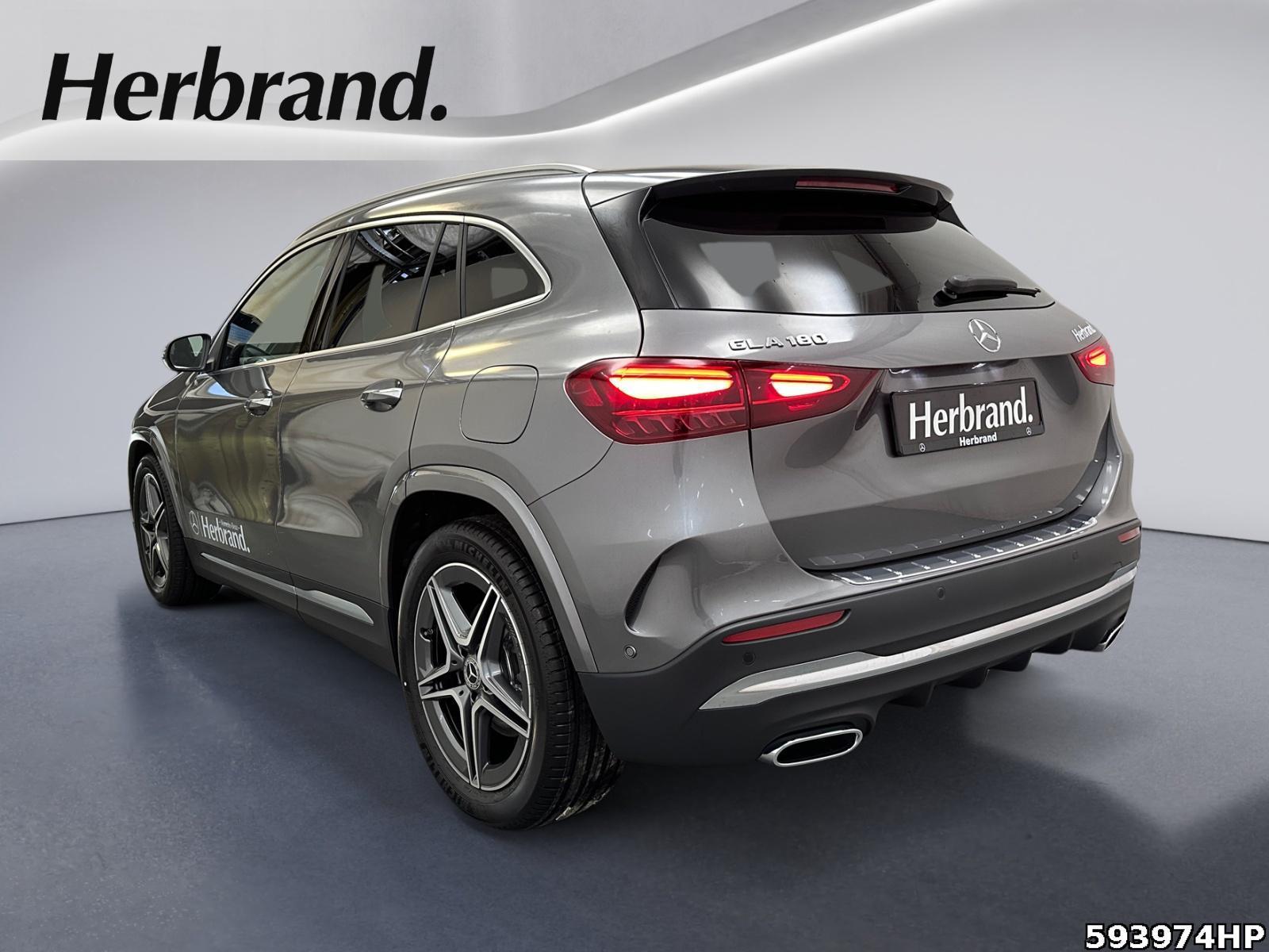 Fahrzeugabbildung Mercedes-Benz GLA 180 +AMG-LINE+FAHRASSIST+MULTIBEAM+KEYLESS+