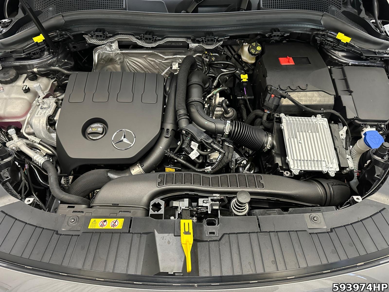 Fahrzeugabbildung Mercedes-Benz GLA 180 +AMG-LINE+FAHRASSIST+MULTIBEAM+KEYLESS+
