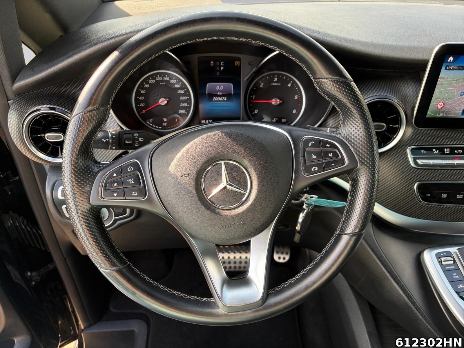 Fahrzeugabbildung Mercedes-Benz V 300 EAV/L *AMG*Panorama*Burmester*360°*Distron