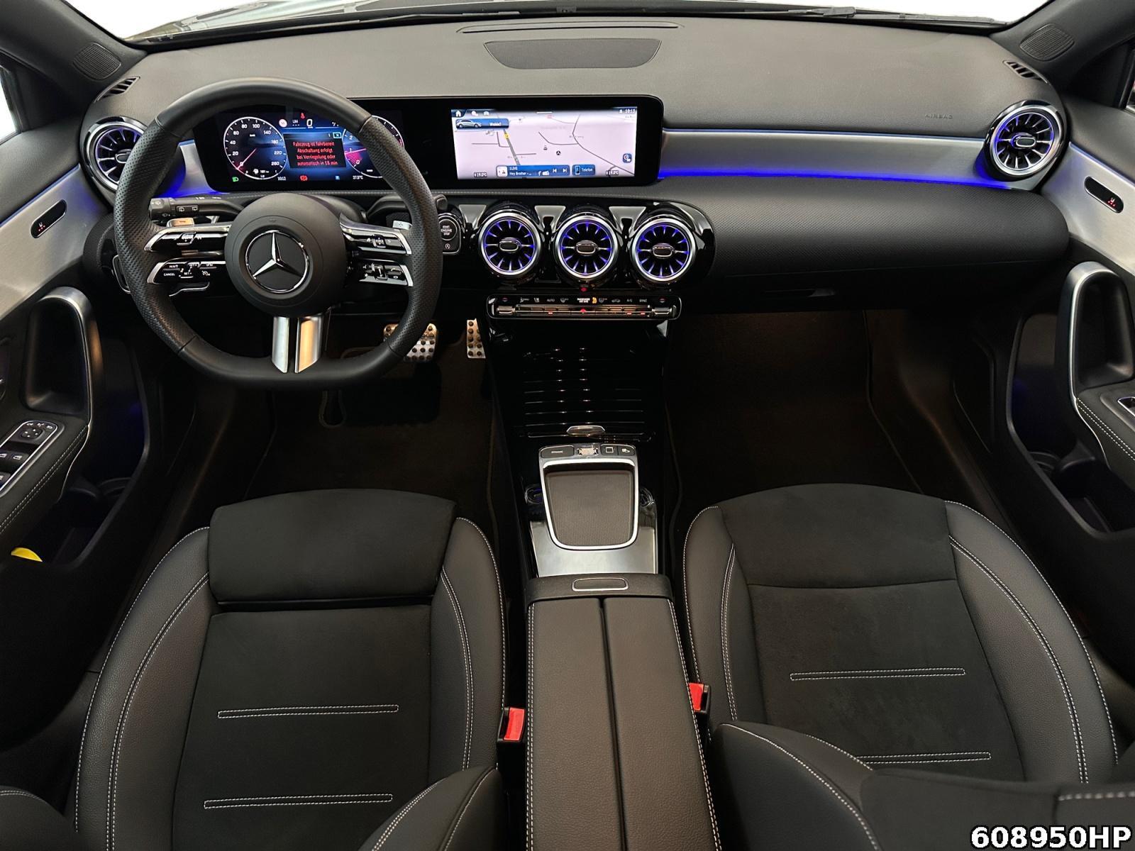 Fahrzeugabbildung Mercedes-Benz A 200 AMG Night DISTRONIC AHK 19